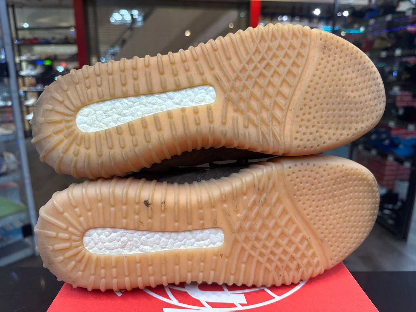 PRE OWNED adidas Yeezy Boost 750 Chocolate NO BOX