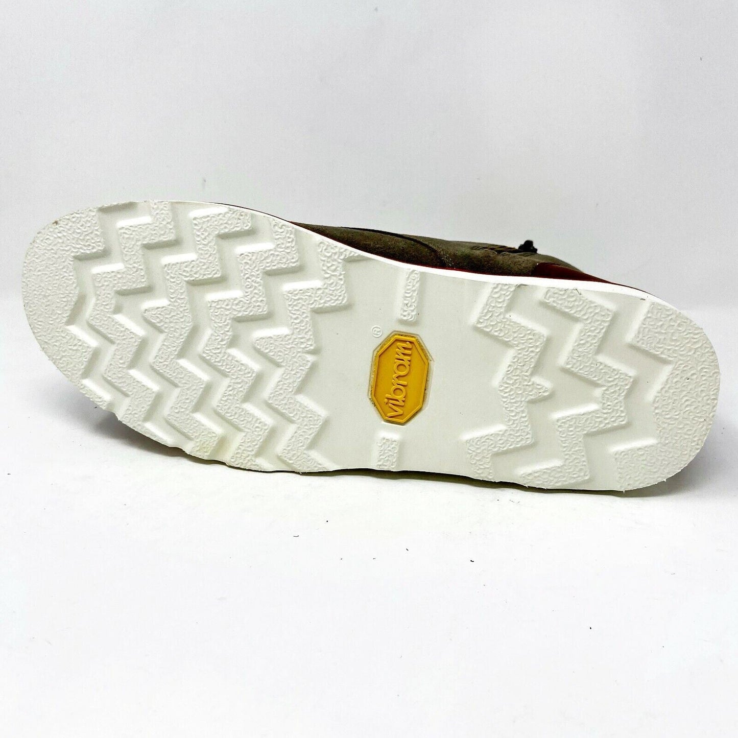 Clae Jackson Sage Waxed Suede Vibram Mens Casual Mid Top Shoes Sneakers