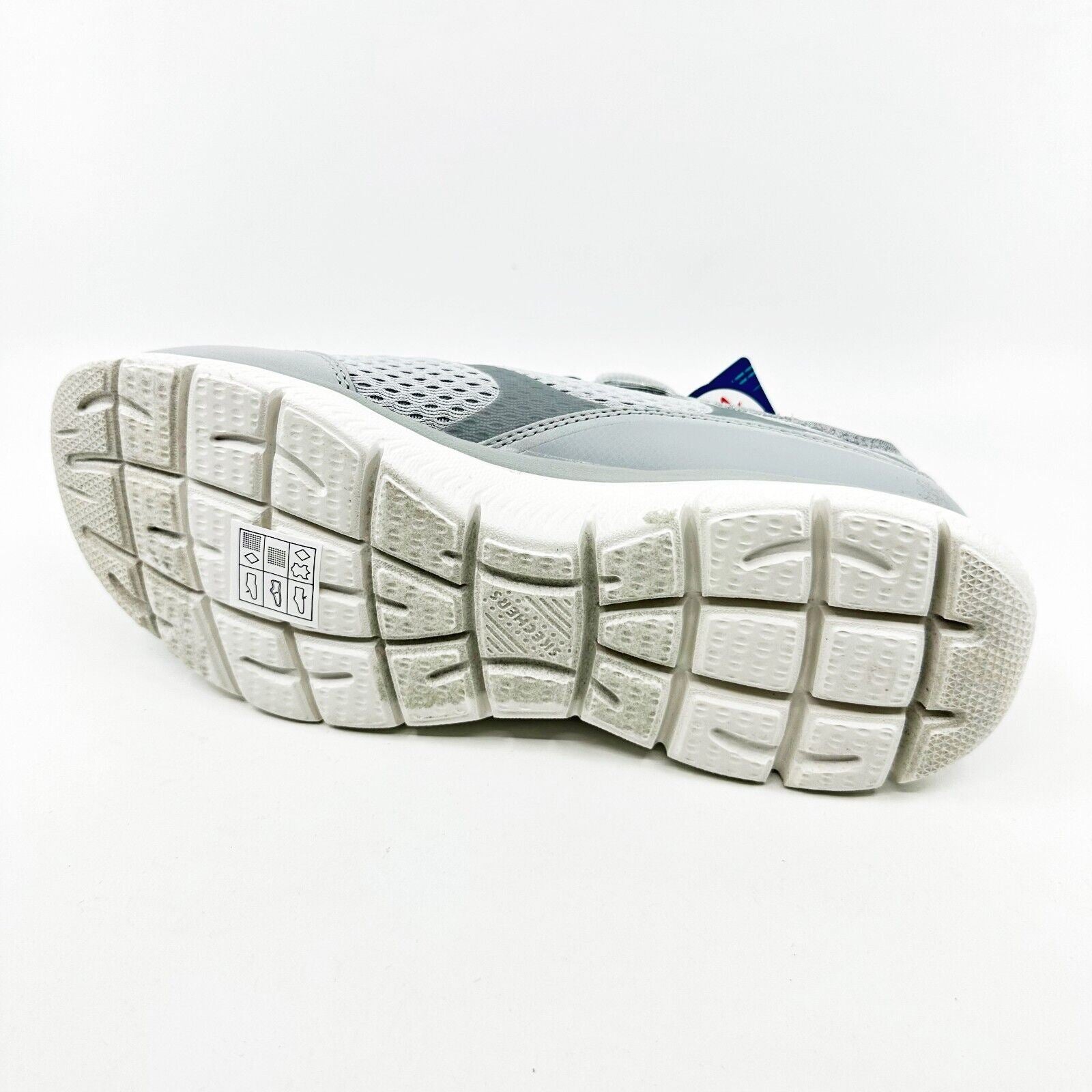Skechers Summits Free Classics Light Gray Womens Size 7.5 Athletic Slip In Shoes