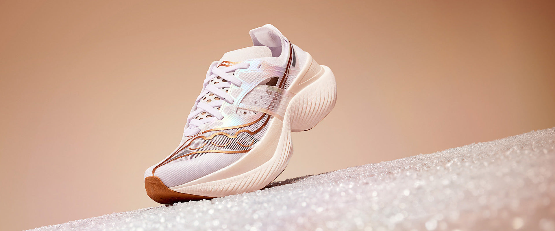 Saucony Womens Endorphin Elite