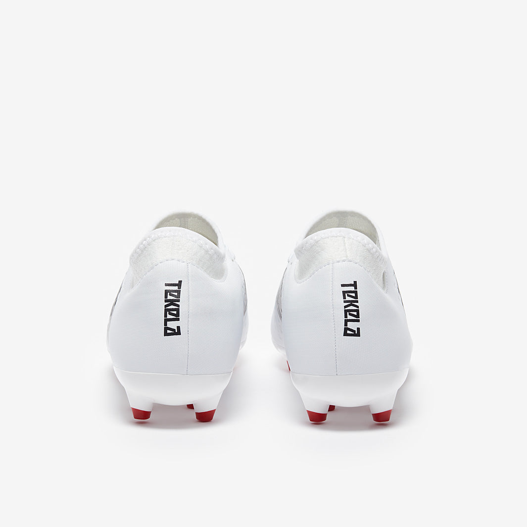 New Balance Tekela V4+ Magique FG