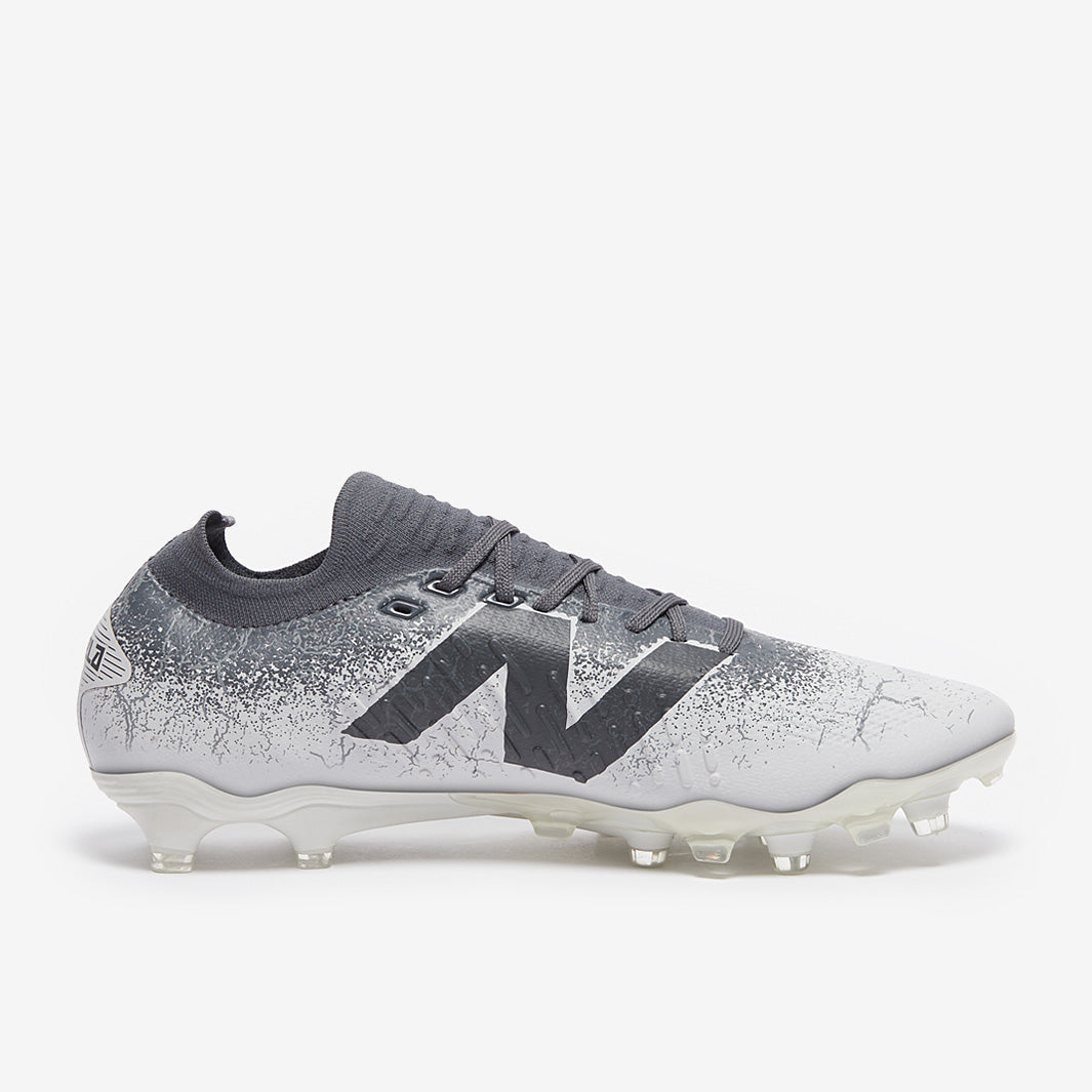 New Balance Tekela V4+ Pro Low-Cut FG