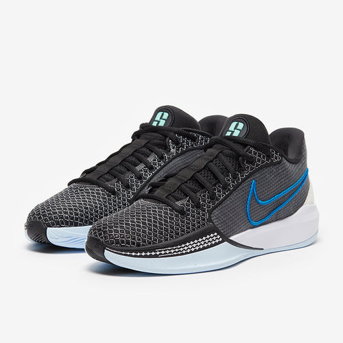 Nike Womens Sabrina 1