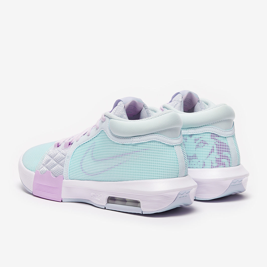 Nike LeBron Witness 8