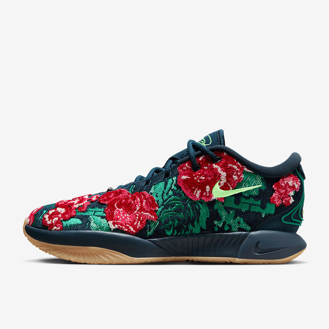 Nike LeBron 21 PRM