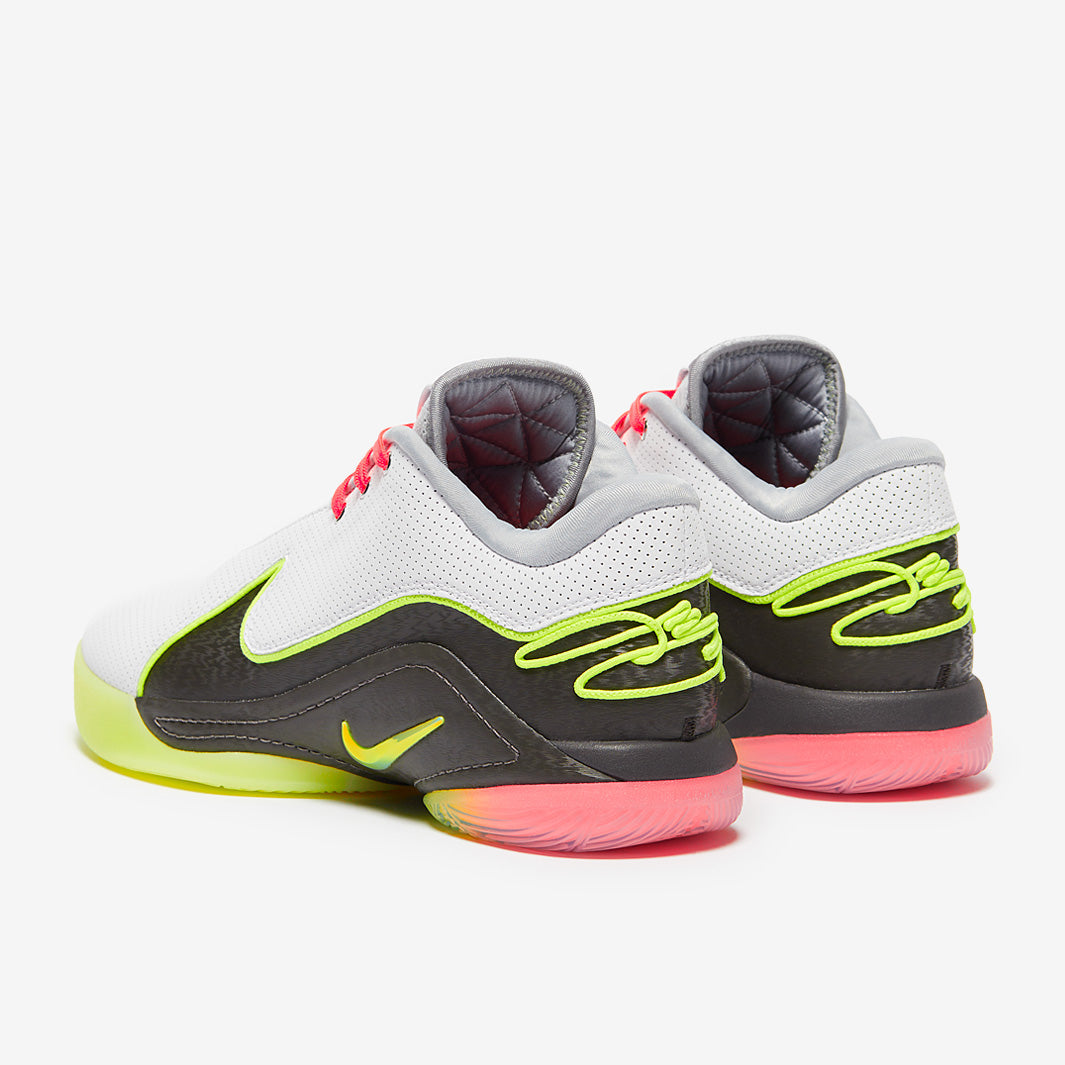 Nike LeBron 22