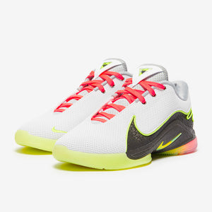 Nike LeBron 22