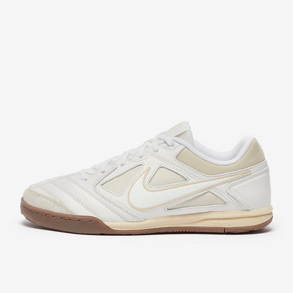 Nike Sportswear Gato
