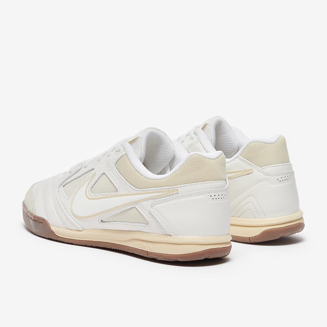 Nike Sportswear Gato