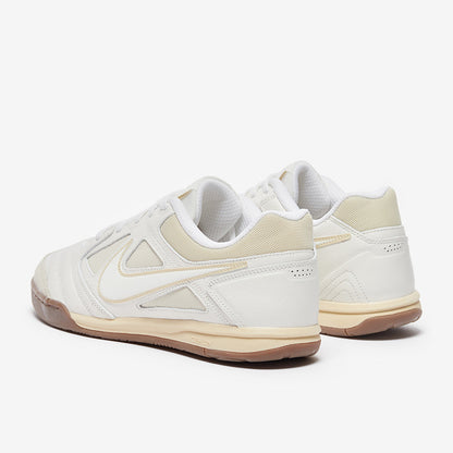 Nike Sportswear Gato