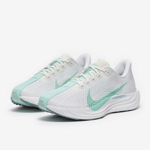 Nike Womens Pegasus Plus