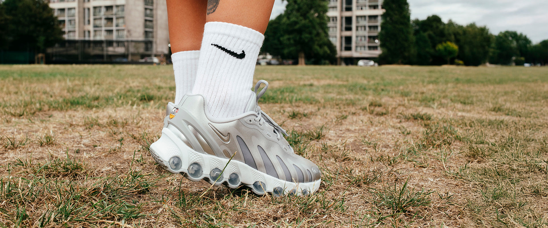Nike Sportswear Womens Air Max DN8