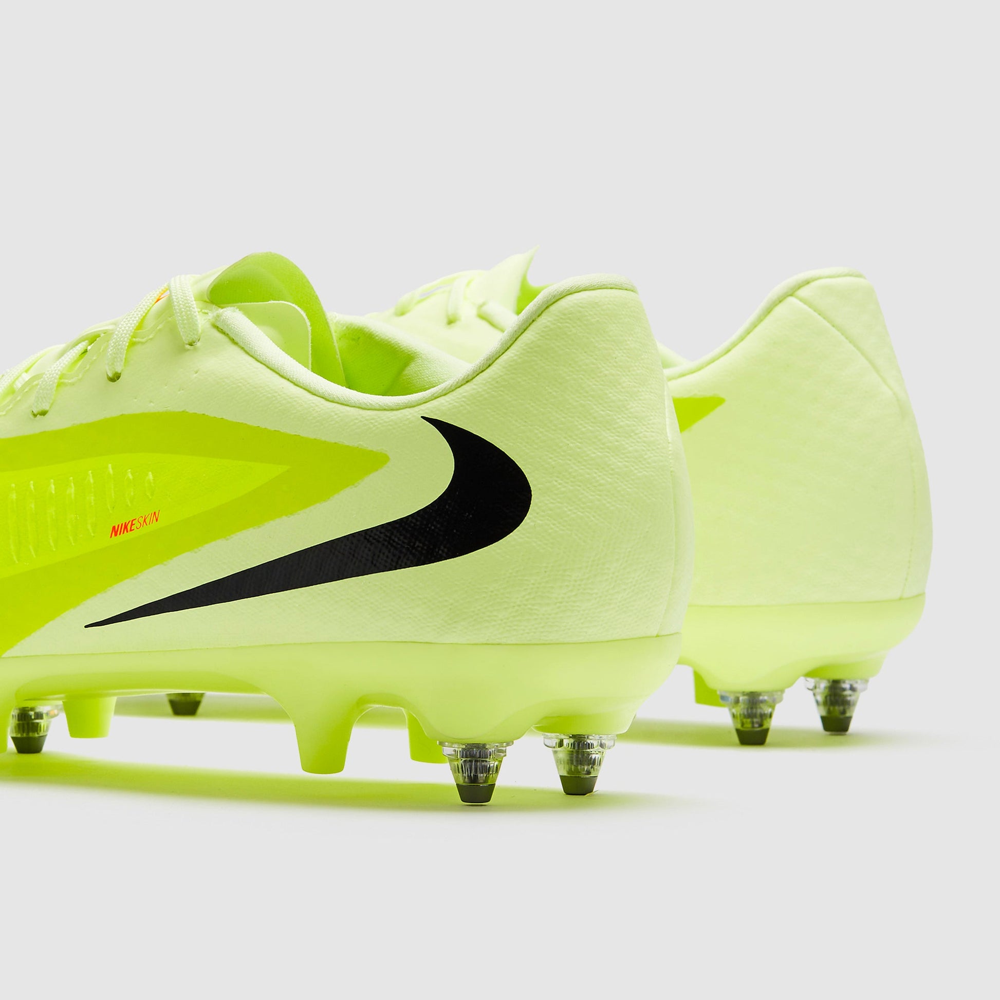 Nike Phantom 6 Academy Low SG-Pro Anti-Clog