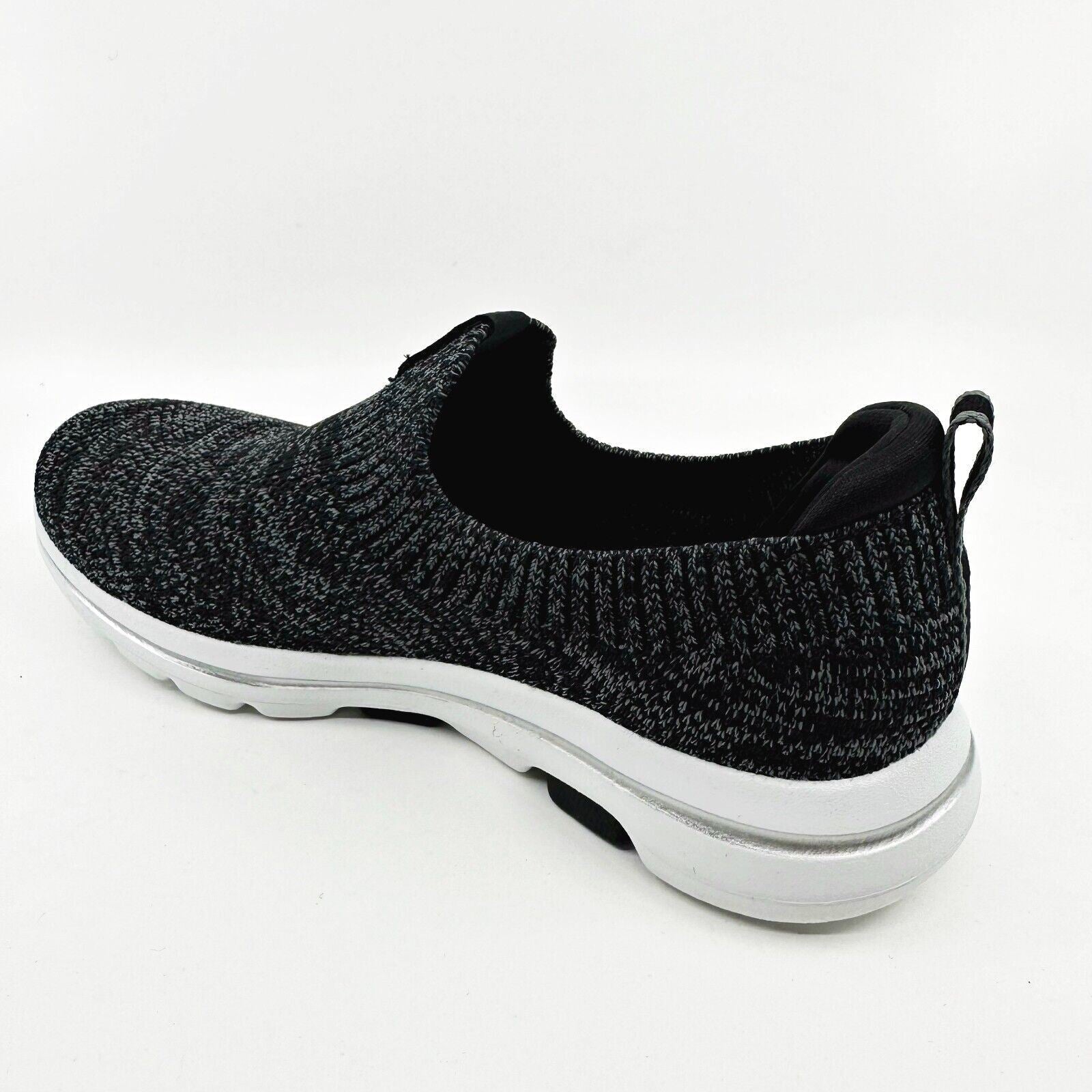 Skechers Go Walk 5 Trendy Step Black Gray Womens Size 8 Wide Comfort Shoes