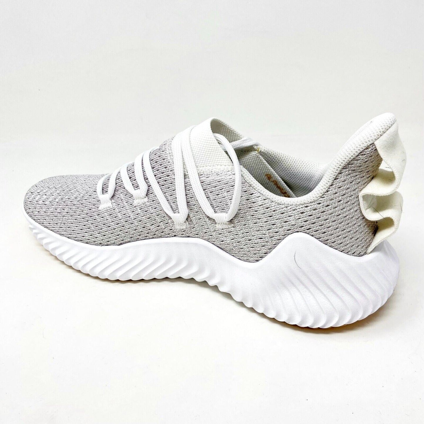 Adidas AlphaBounce Trainer Cloud White Ash Pearl Womens Size 9.5 Sneakers B75780
