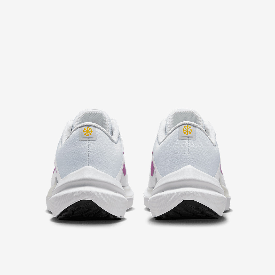 Nike Womens Winflo 10