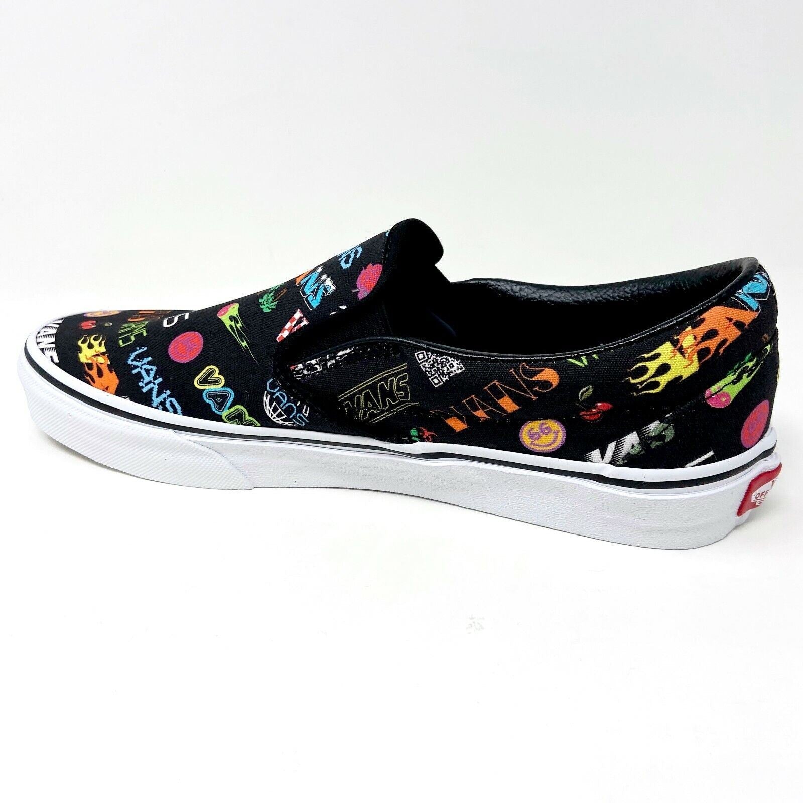 Vans Classic Slip On (Disruptive) Black True White Womens Casual Shoes