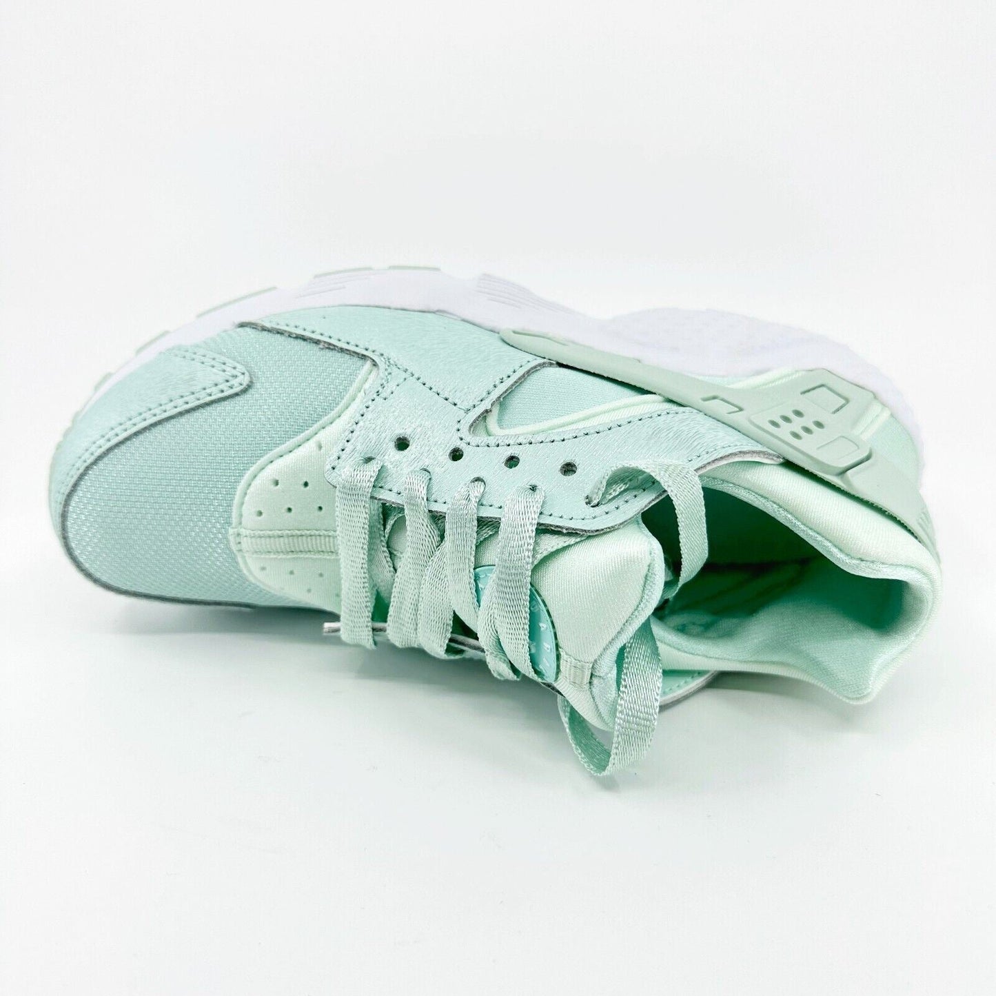 Nike Huarache Run SE (GS) Igloo Green Kids 4.5 Womens 6 Youth Running Sneakers