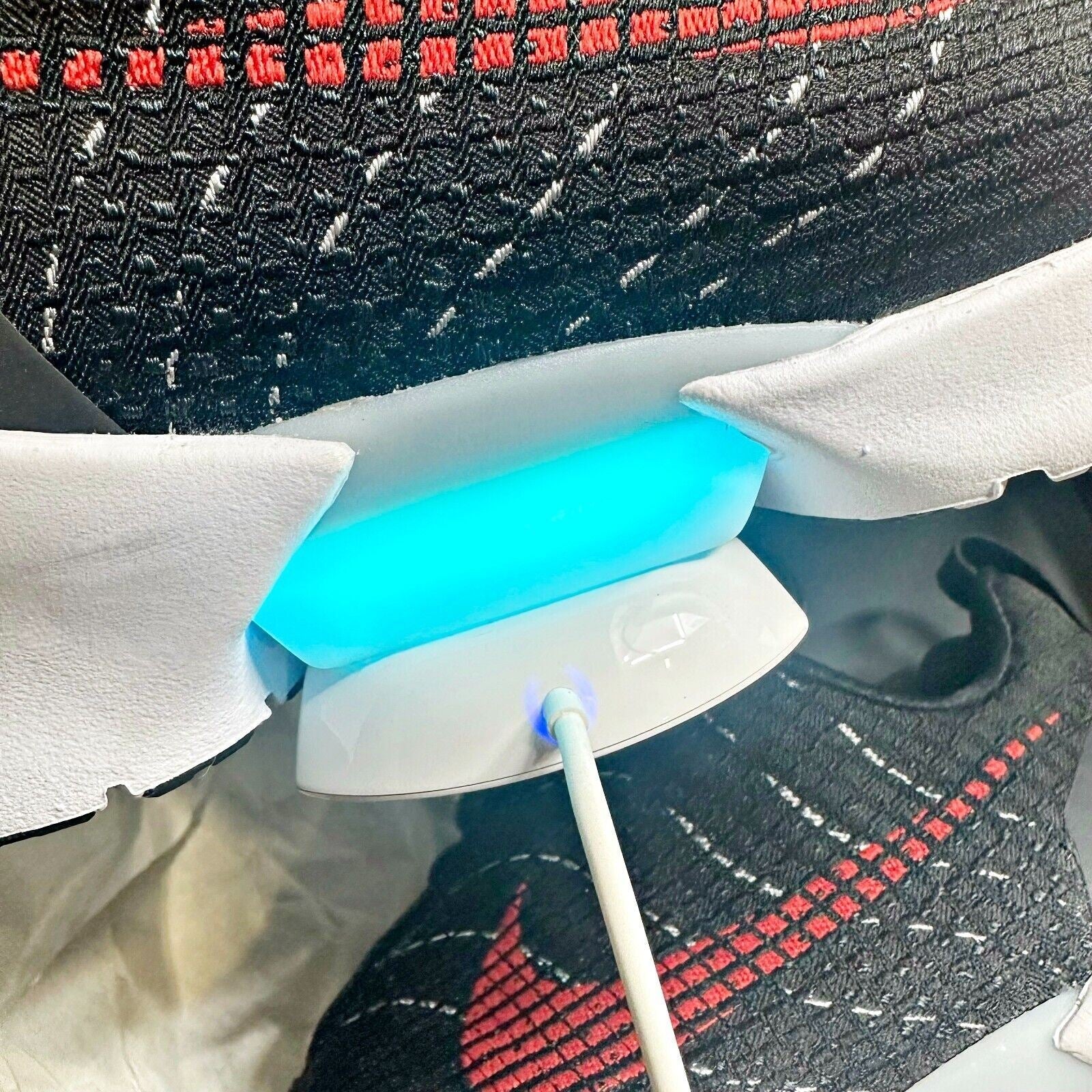 Nike Hyper Adapt 1.0 Bred EARL Black Red Mens Size 8 Self Lacing 843871 005