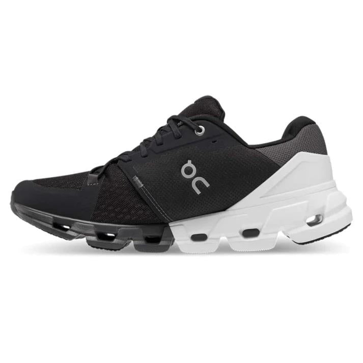 Women's Wide Fit On Cloudflyer 4 Walking Trainers