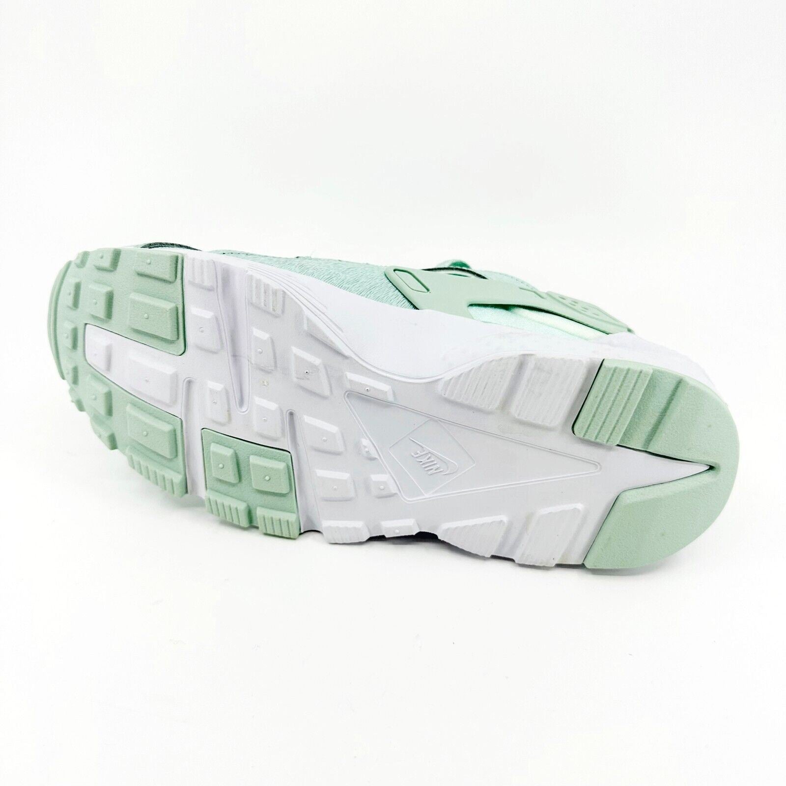 Nike Huarache Run SE (GS) Igloo Green Kids 4.5 Womens 6 Youth Running Sneakers