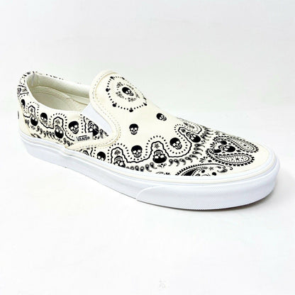 Vans Classic Slip On (Bandanas) Classic White Black Skulls Womens Casual Shoes