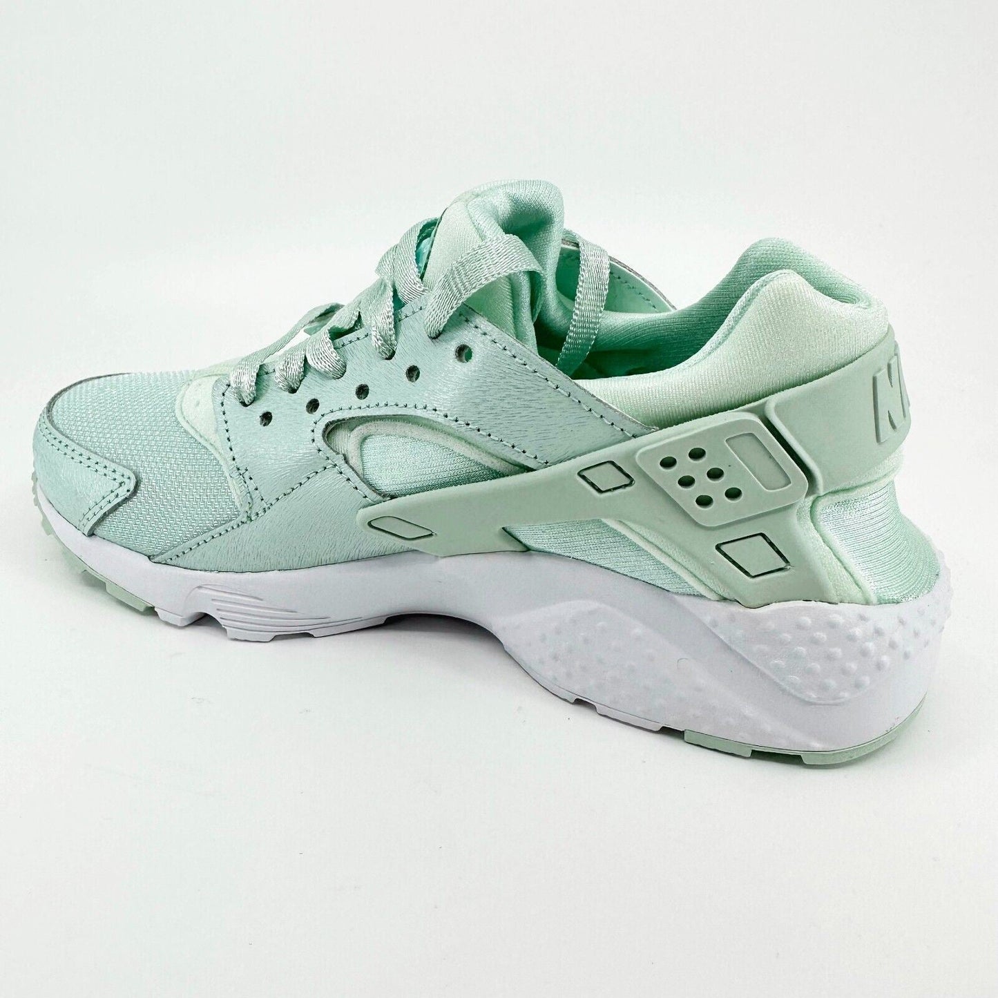 Nike Huarache Run SE (GS) Igloo Green Kids 4.5 Womens 6 Youth Running Sneakers
