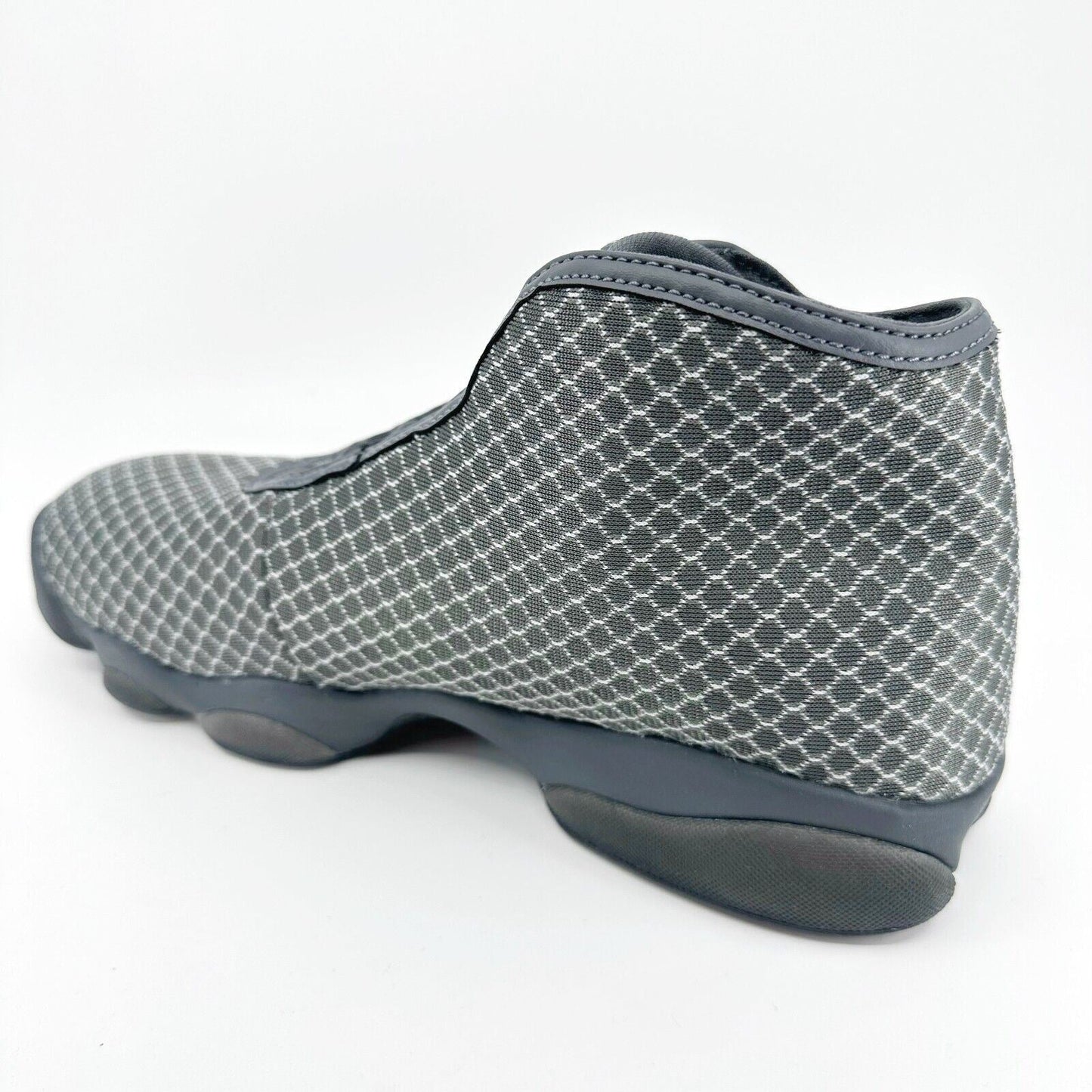 Jordan Horizon Wolf Grey White Dark Grey Mens Sneakers 823581 003