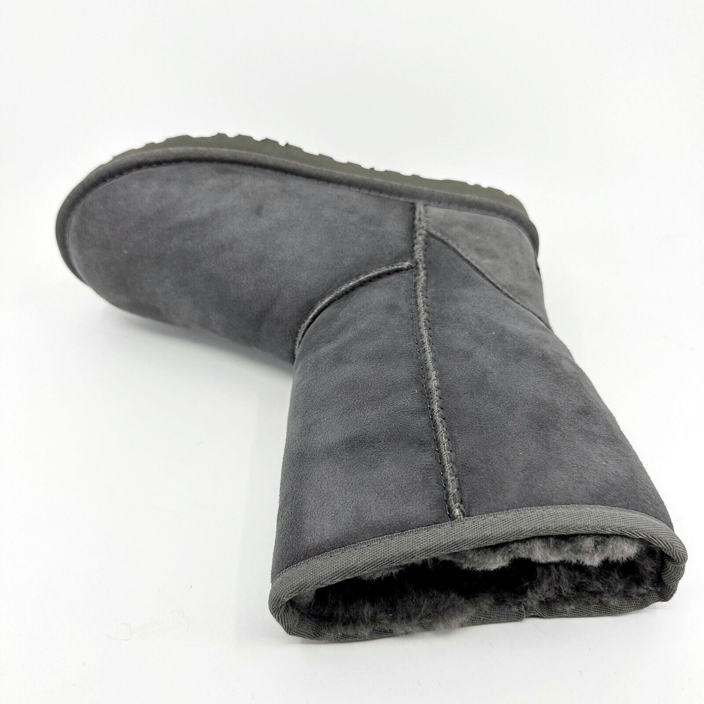 UGG Classic Short Grey Womens Size 6 Sheepskin Suede Boots