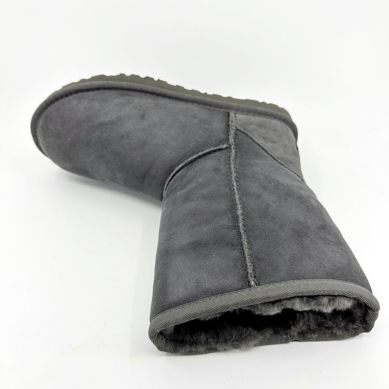 UGG Classic Short Grey Womens Size 6 Sheepskin Suede Boots
