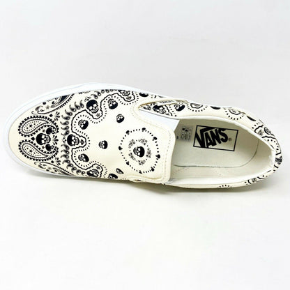Vans Classic Slip On (Bandanas) Classic White Black Skulls Womens Casual Shoes