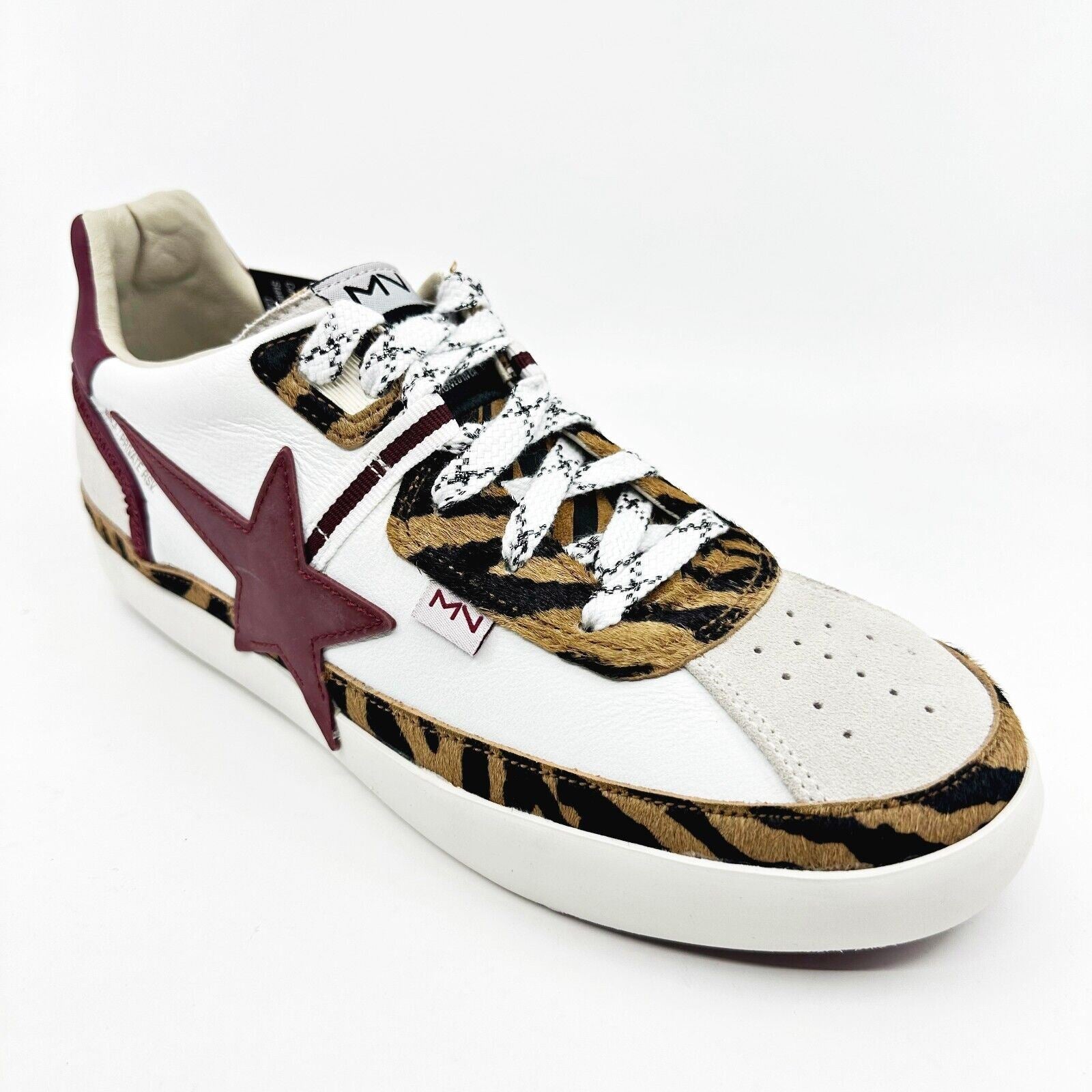 Mark Nason The Stellar Millie White Womens Size 8.5 Athletic Sneakers