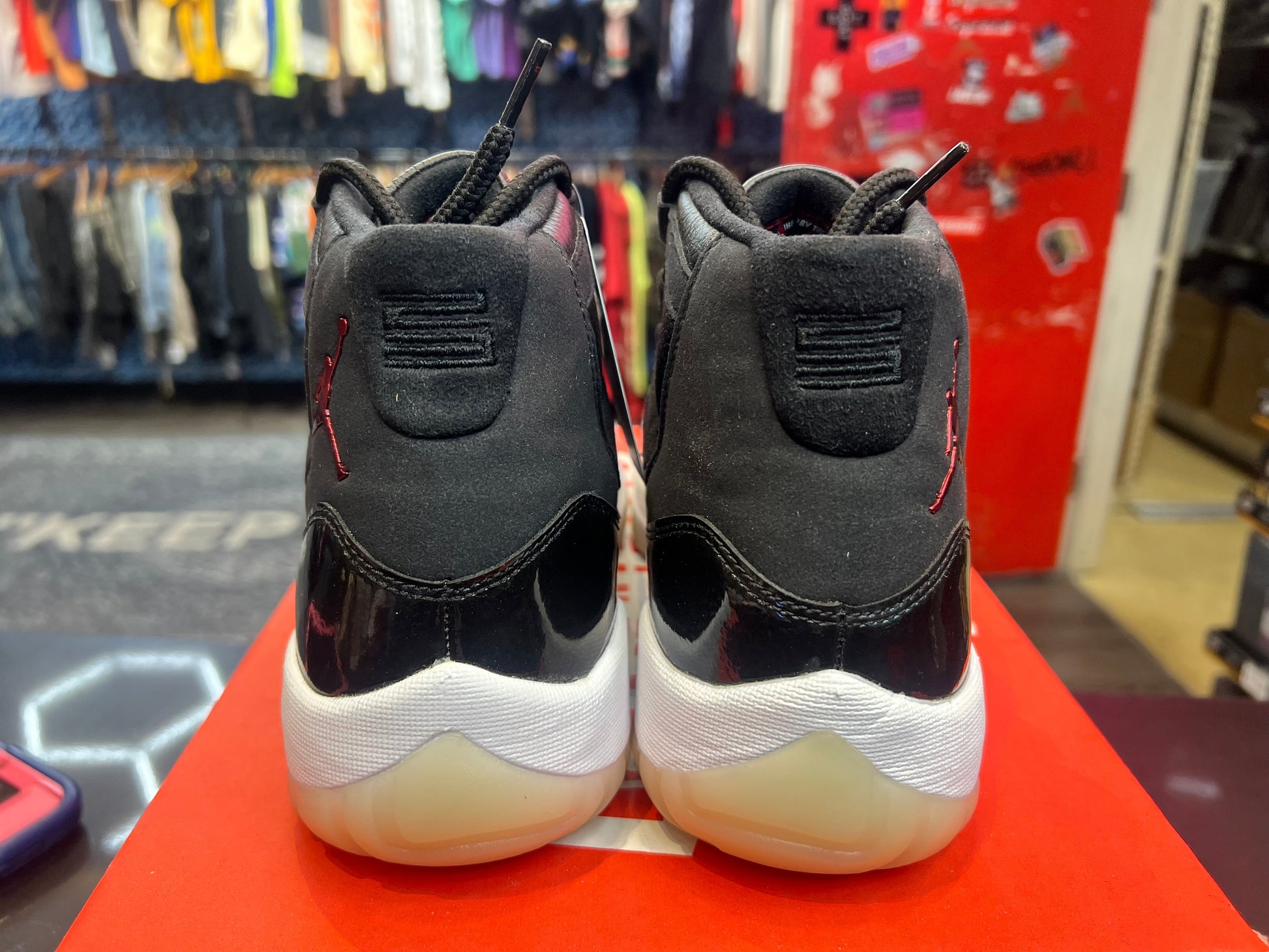 Jordan 11 Retro 72-10 NO BOX