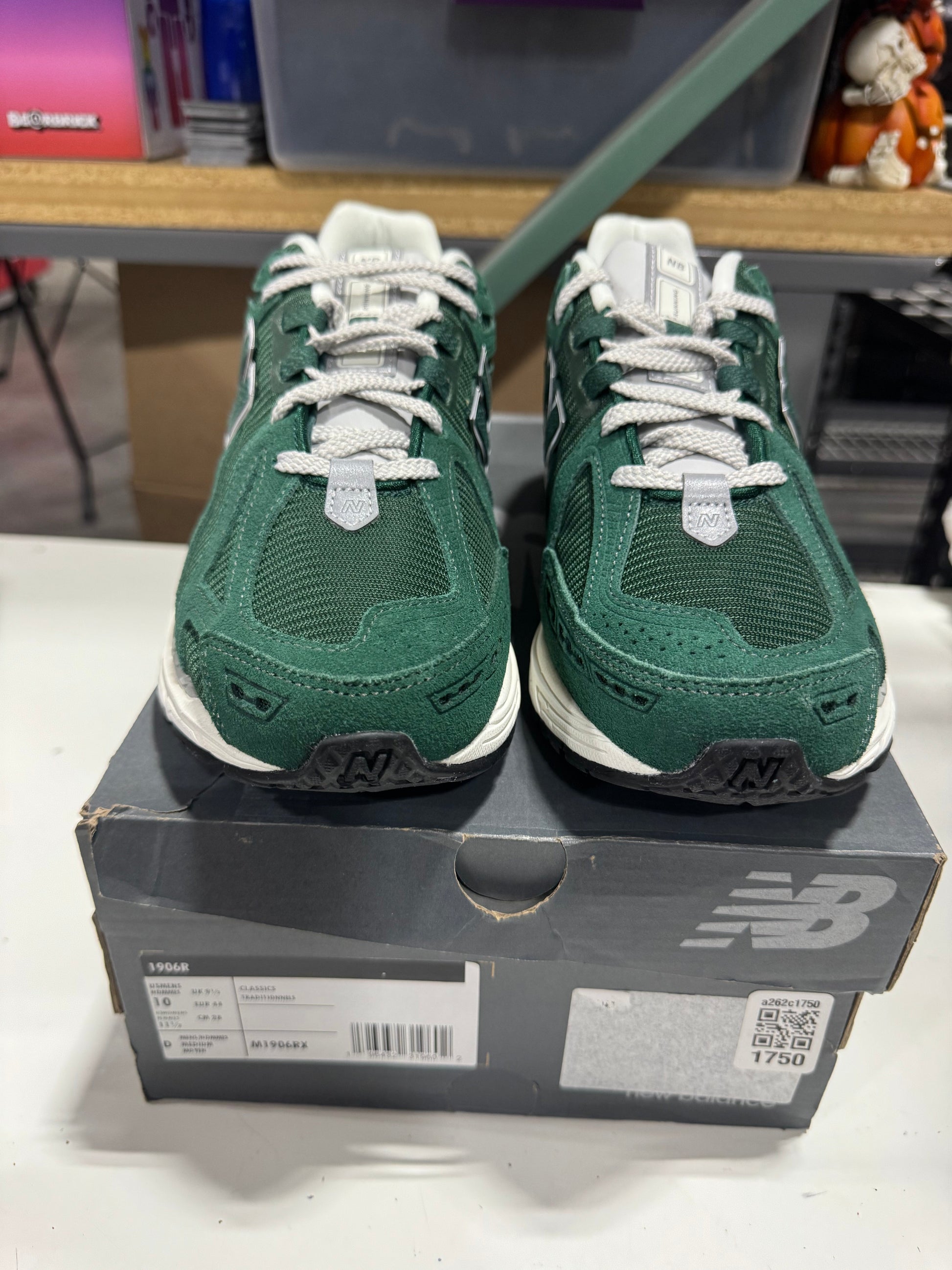 *Conditional* New Balance 1906R Nightwatch Green