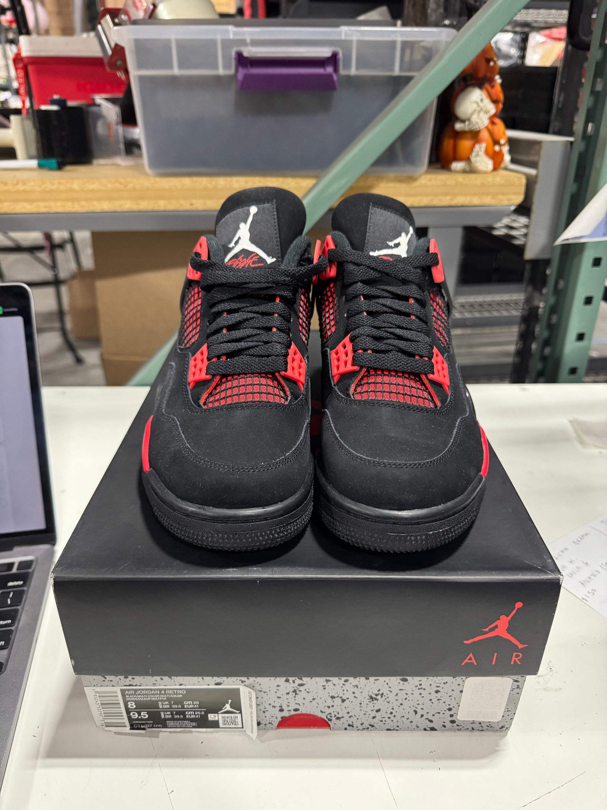 PRE OWNED (VNDS) Jordan 4 Retro Red Thunder