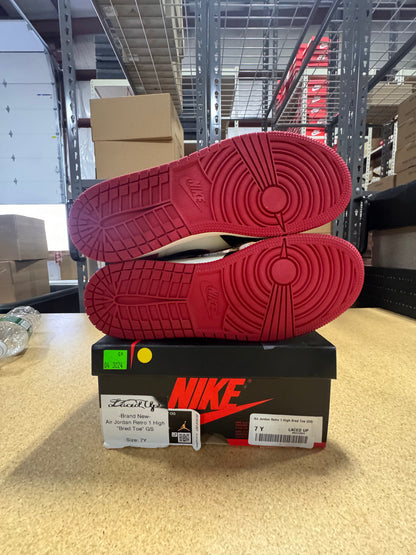 Air Jordan Retro 1 "Bred Toe" *Conditional* GS