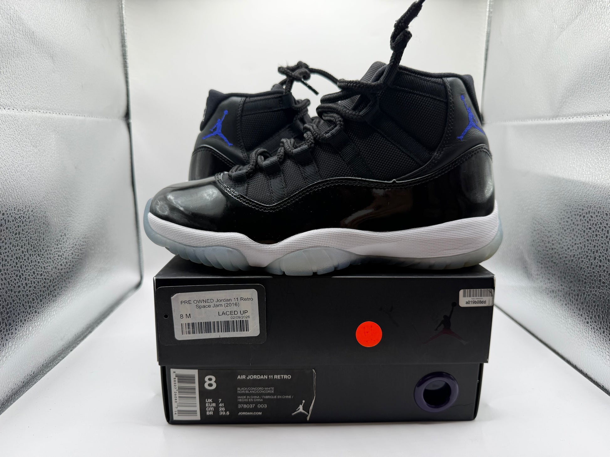 PRE OWNED Jordan 11 Retro Space Jam (2016)