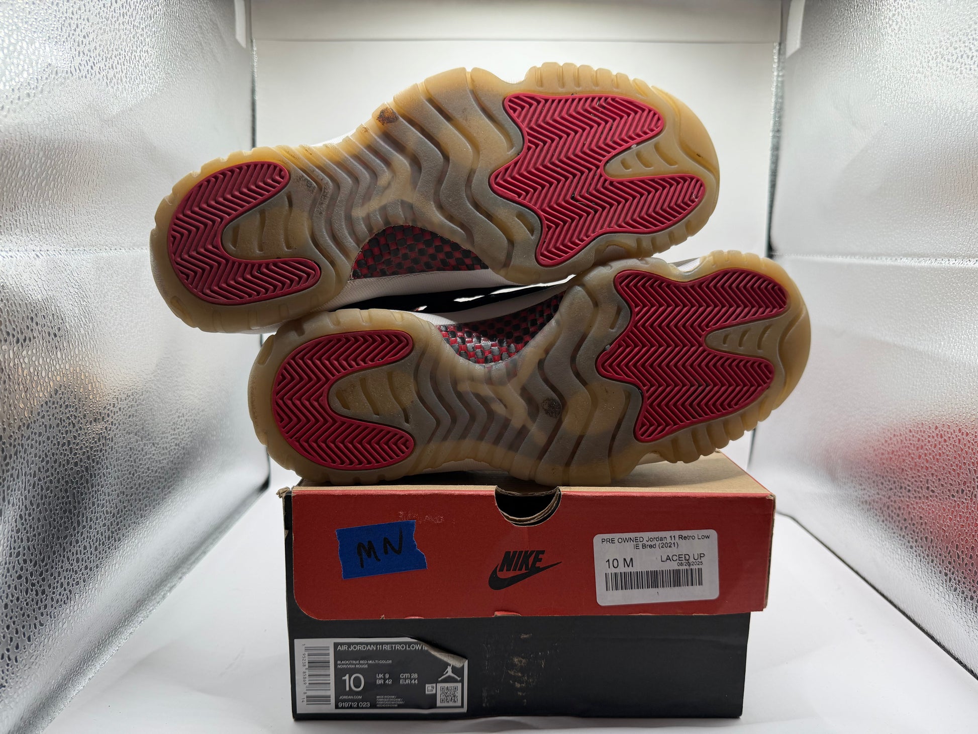 PRE OWNED Jordan 11 Retro Low IE Bred (2021)