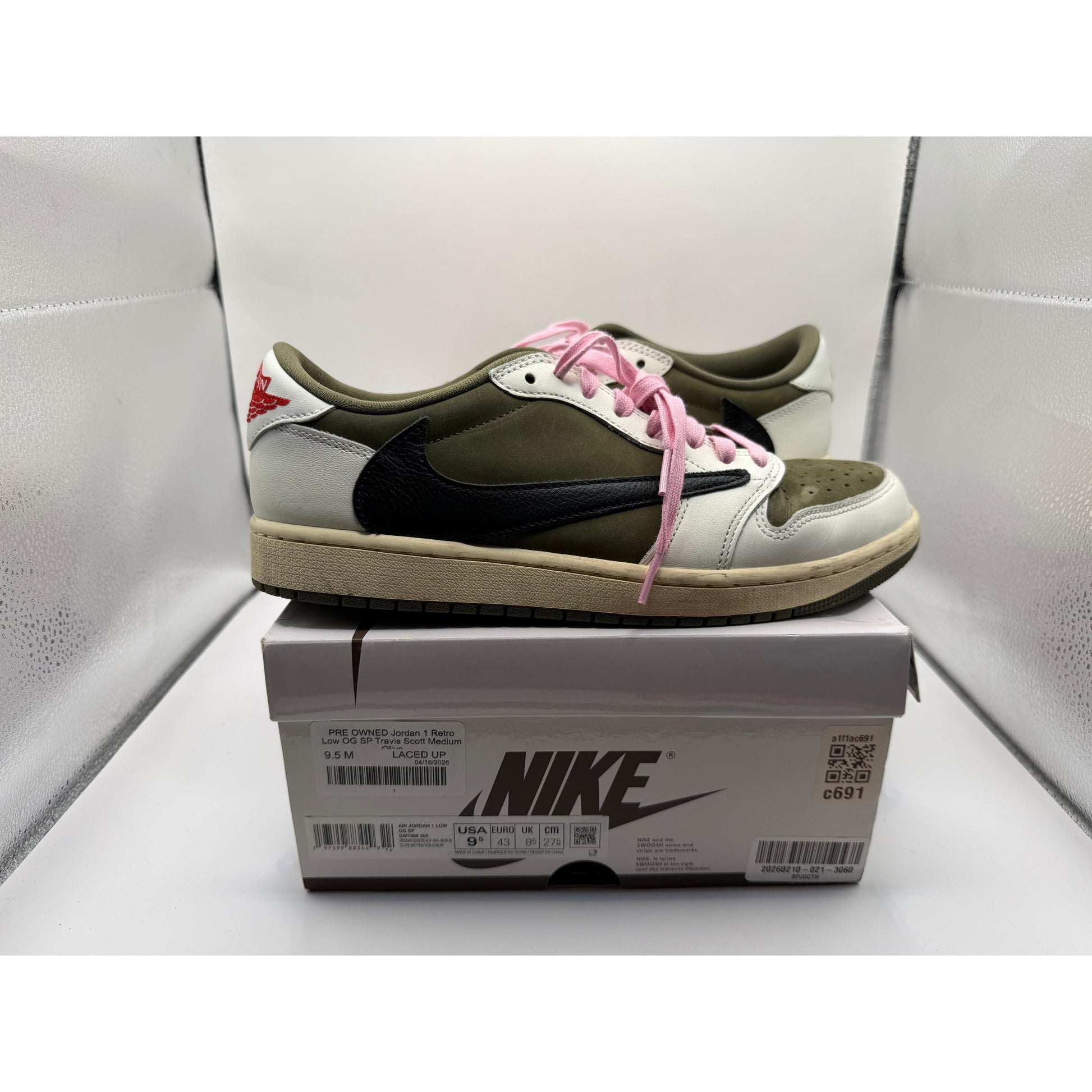 PRE OWNED Jordan 1 Retro Low OG SP Travis Scott Medium Olive
