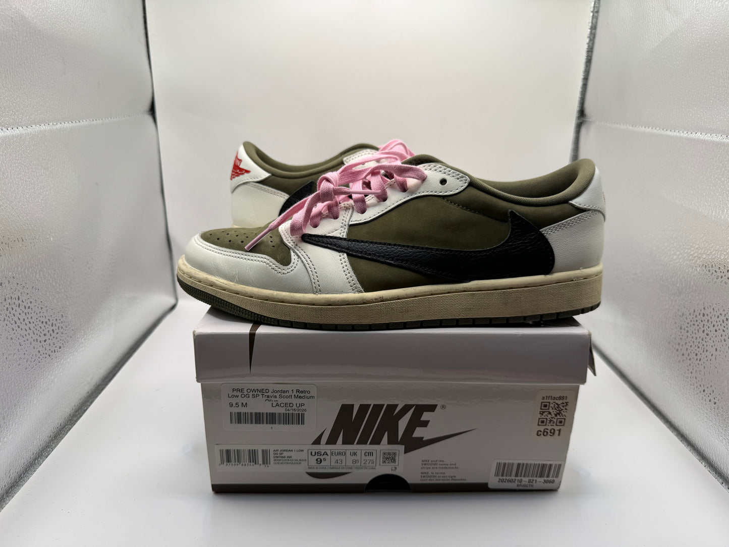 PRE OWNED Jordan 1 Retro Low OG SP Travis Scott Medium Olive