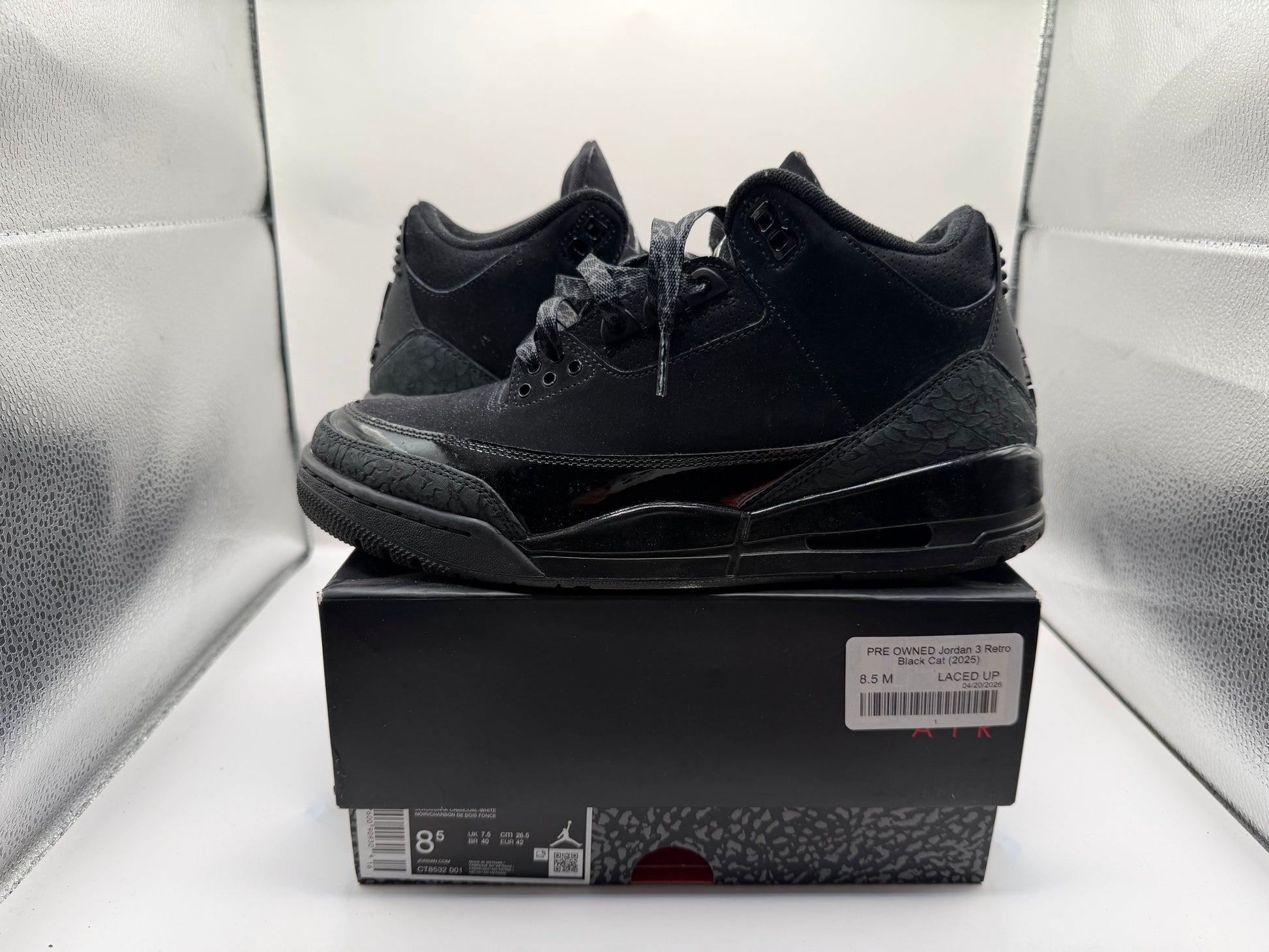 PRE OWNED Jordan 3 Retro Black Cat (2025)