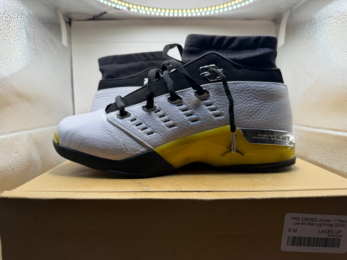 PRE OWNED Jordan 17 Retro Low All-Star Lightning (2024)