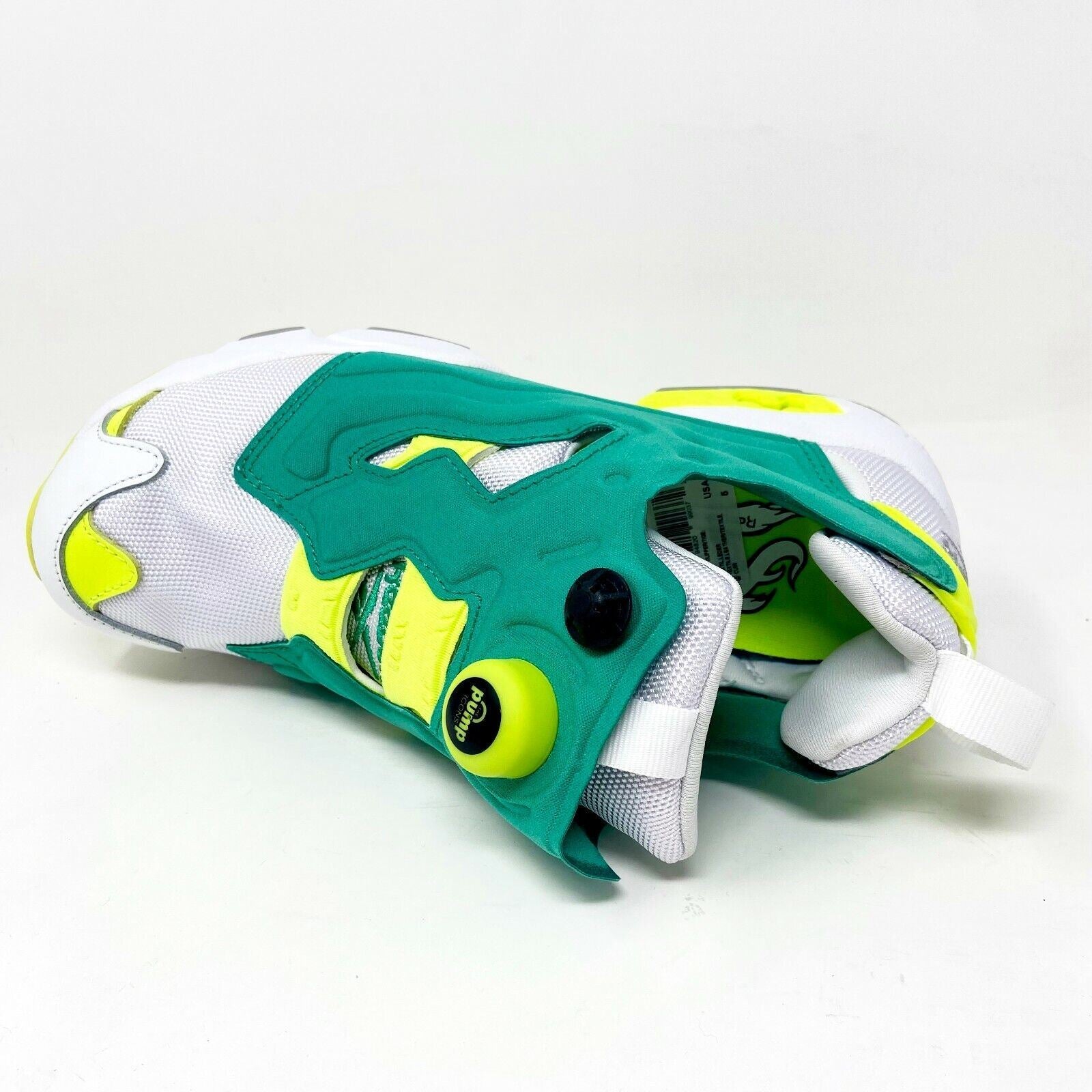 Reebok Instapump Fury OG MU White Emerald Green Mens Basketball Sneakers FP2571