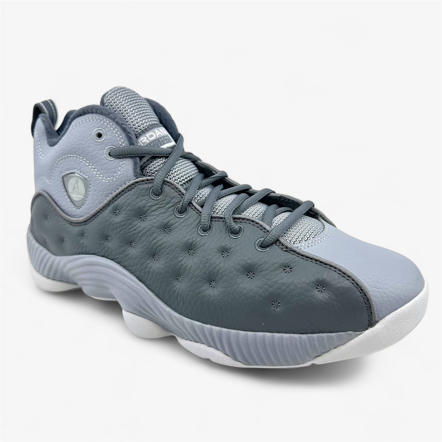 Jordan Jumpman Team 2 Cool Grey White Wolf Grey Mens Athletic Sneaker