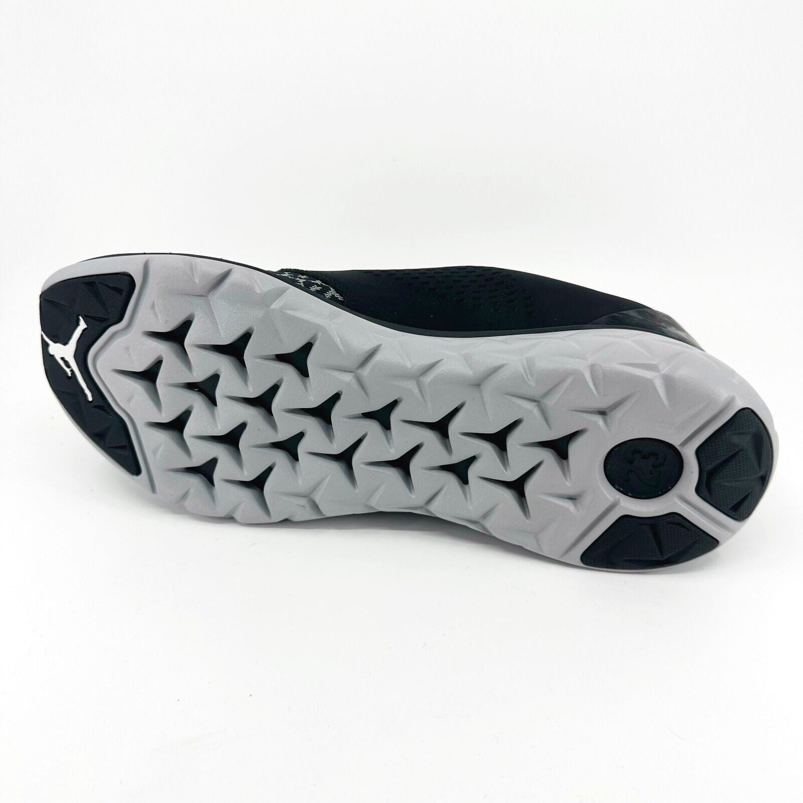 Jordan Trainer ST Black White Wolf Grey Elephant Print Mens Sneakers 820253 010