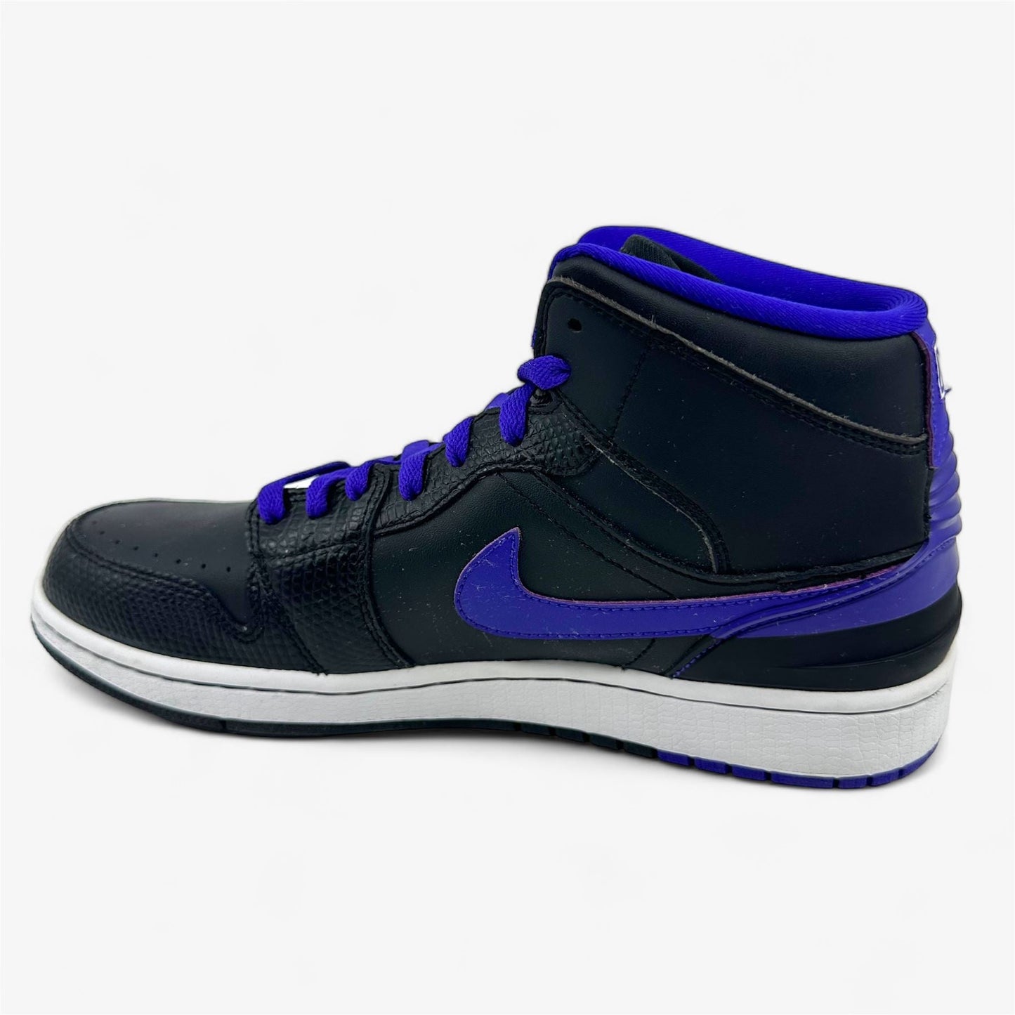 Jordan Air Jordan 1 Retro 86 Black Dark Concord White Mens Athletic Sneaker