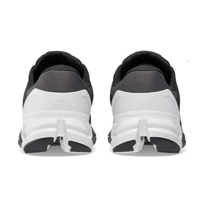 Women's Wide Fit On Cloudflyer 4 Walking Trainers
