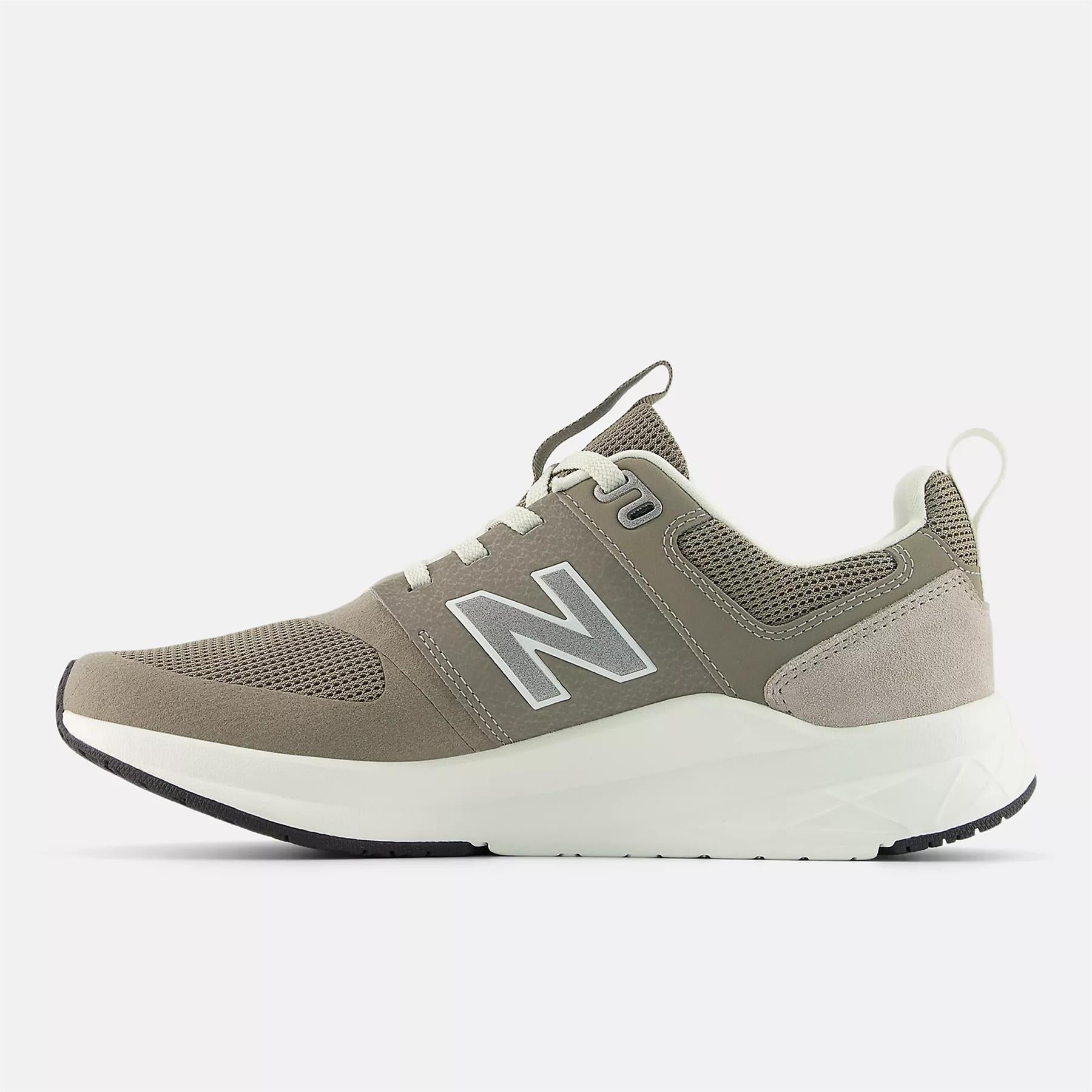 Women's Wide Fit New Balance Dynasoft UA900DC2 Running Trainers